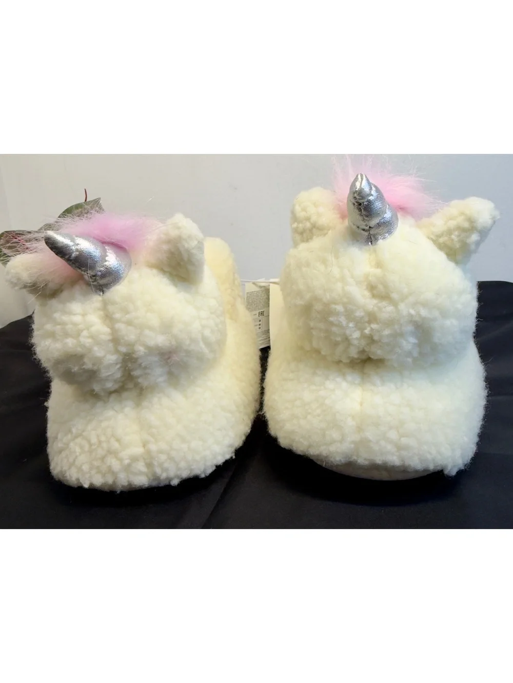 Girls 10/11 Gap Unicorn Slippers BRAND NEW
